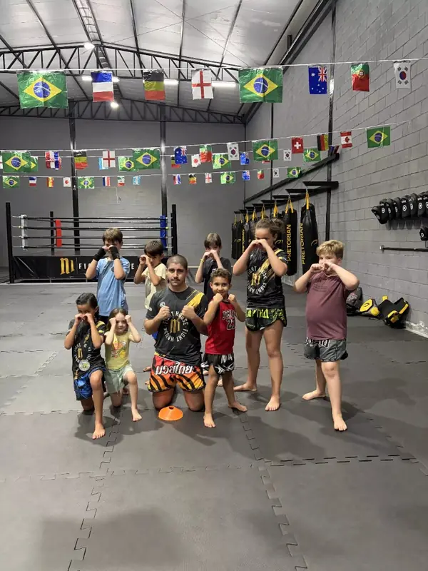 Academia N1 Fight House - Aula infantil de Muay Thai
