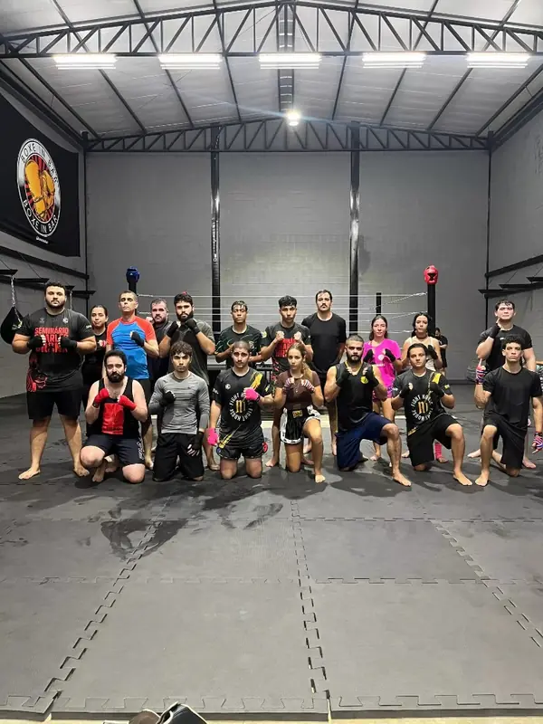 Academia N1 Fight House - Equipe de boxe